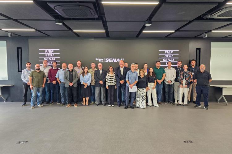 AMEP recebe propostas da FIEP sobre o Plano de Desenvolvimento da RMC