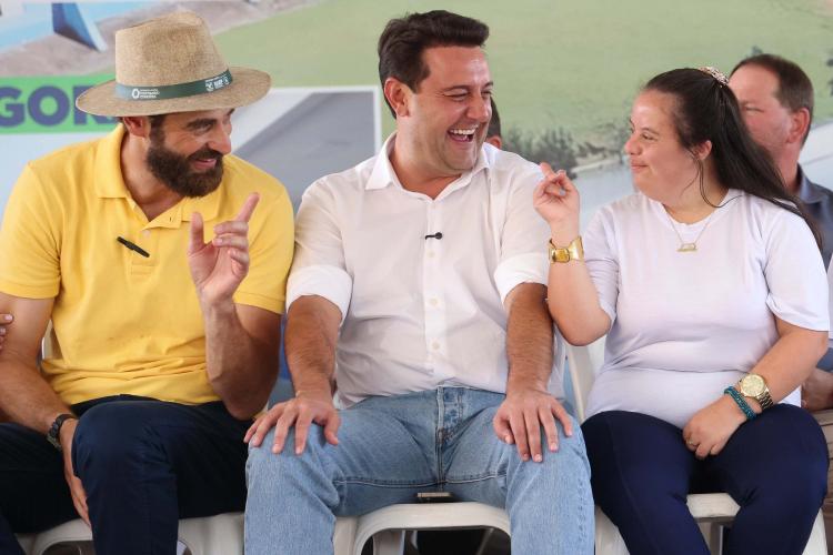 Fim do improviso: Ratinho Junior inaugura nova APAE de Flor da Serra do Sul