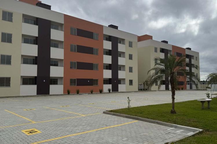 Com apoio do Casa Fácil Paraná, famílias de Araucária conquistam imóveis próprios