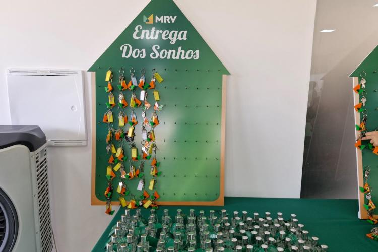 Cohapar entrega 288 apartamentos a famílias de Maringá