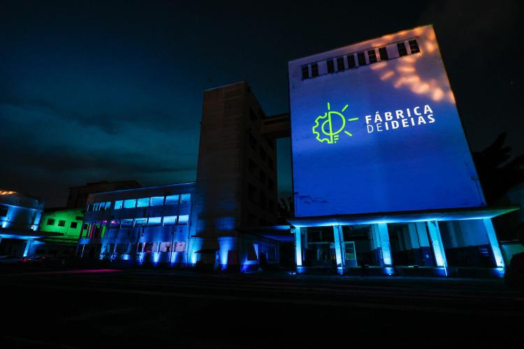 Fábrica de Ideias é apresentada a autoridades e empresários no encerramento do Smart City