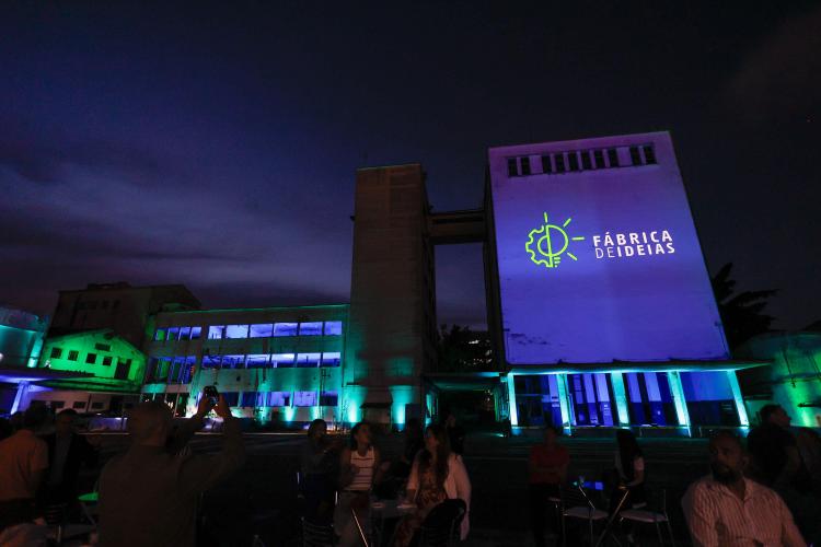 Fábrica de Ideias é apresentada a autoridades e empresários no encerramento do Smart City