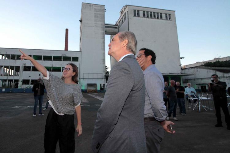 Fábrica de Ideias é apresentada a autoridades e empresários no encerramento do Smart City