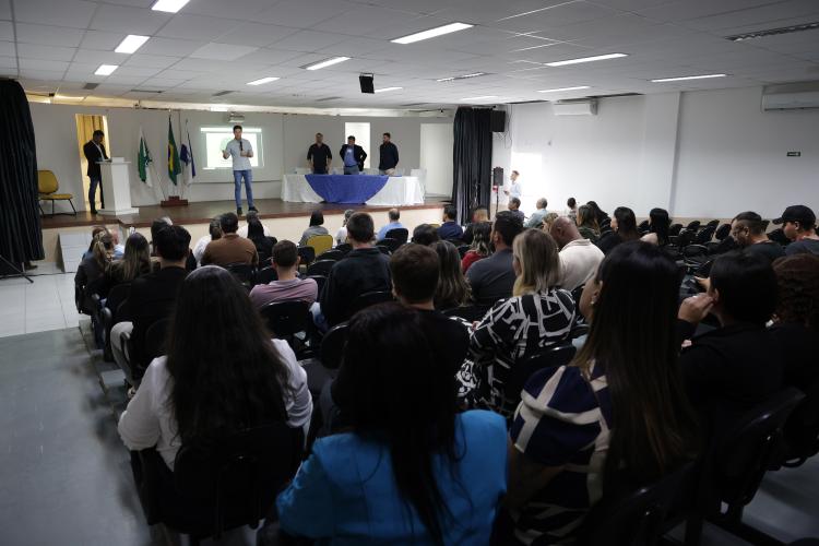 Com apoio do Estado, Fazenda Rio Grande e Piraquara fazem conferências para debater futuro