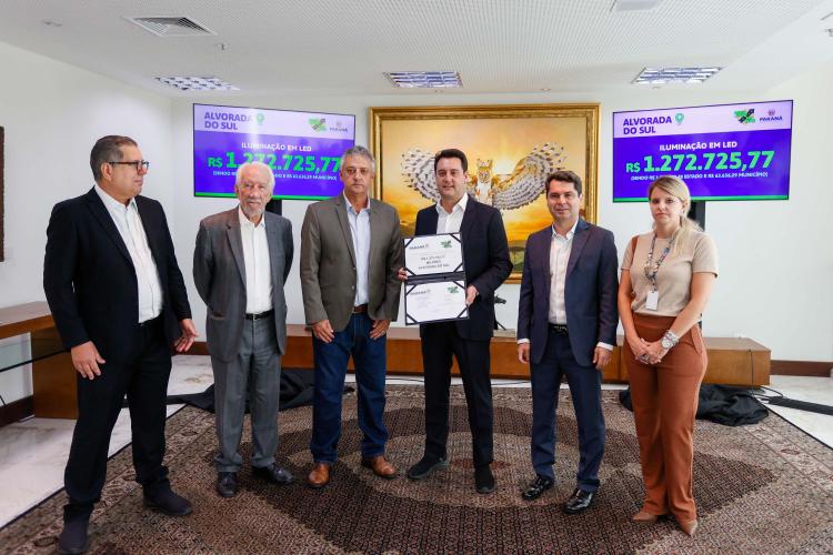 Ratinho Junior libera mais R$ 33,6 milhões para nove cidades