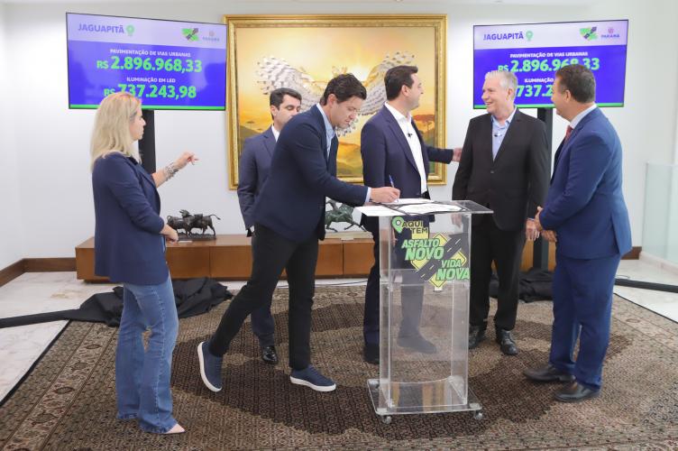 Asfalto Novo, Vida Nova: mais 8 municípios recebem R$ 51,2 milhões para pavimentação e iluminação