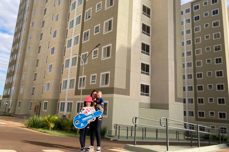 Novo residencial com 360 apartamentos é entregue em Londrina com apoio do Estado