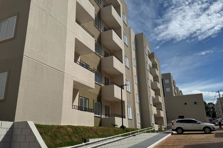 Com mais de R$ 2 milhões do Casa Fácil, 200 apartamentos são entregues em Maringá