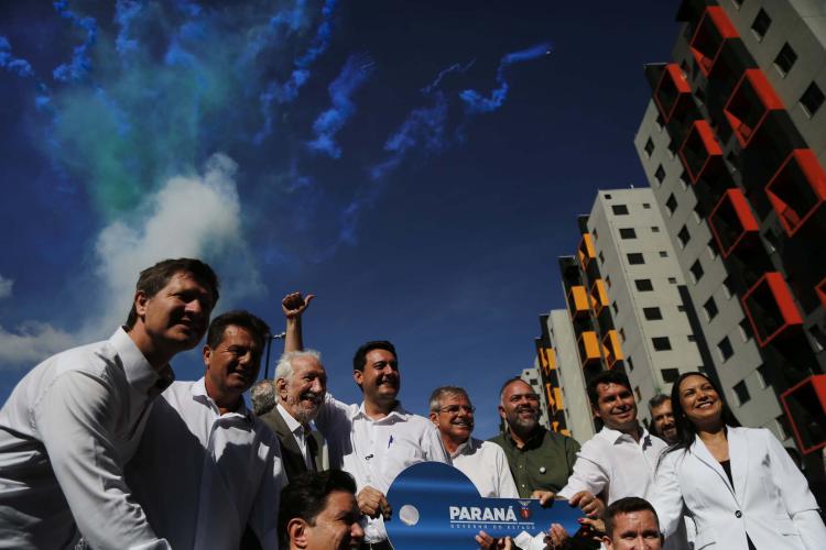 Sonho realizado: governador entrega residencial com 528 apartamentos em Guarapuava