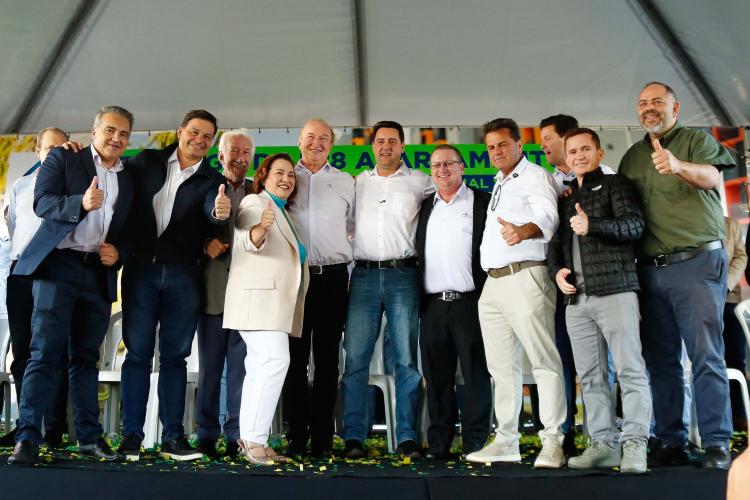 Sonho realizado: governador entrega residencial com 528 apartamentos em Guarapuava