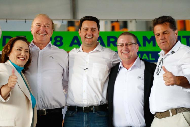 Sonho realizado: governador entrega residencial com 528 apartamentos em Guarapuava