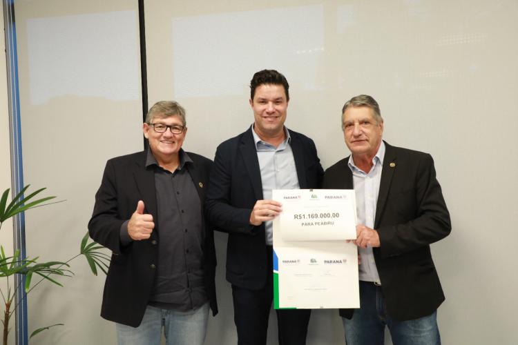 Governo autoriza licitações em mobilidade, lazer e educação que somam R$ 7,8 milhões