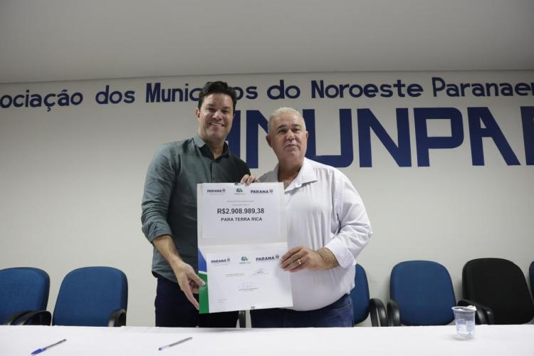 Estado homologa licitações que somam R$ 4 milhões para Municípios do Noroeste