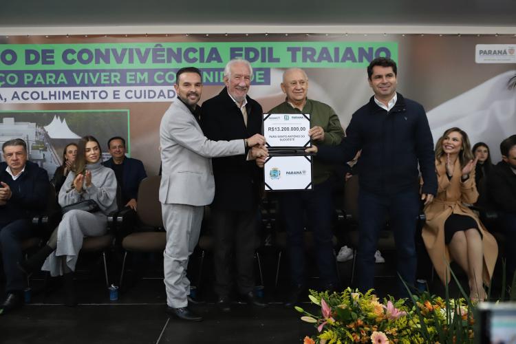 Santo Antônio do Sudoeste ganha Centro de Convivência e investimentos de R$ 61,7 milhões