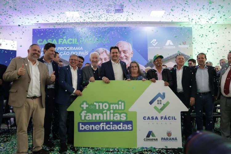 Casa Fácil Paraná chega a 110 mil famílias beneficiadas e investirá mais R$ 1,5 bilhão