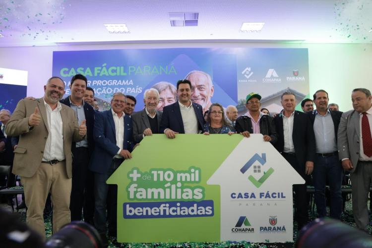 Casa Fácil Paraná chega a 110 mil famílias beneficiadas e investirá mais R$ 1,5 bilhão