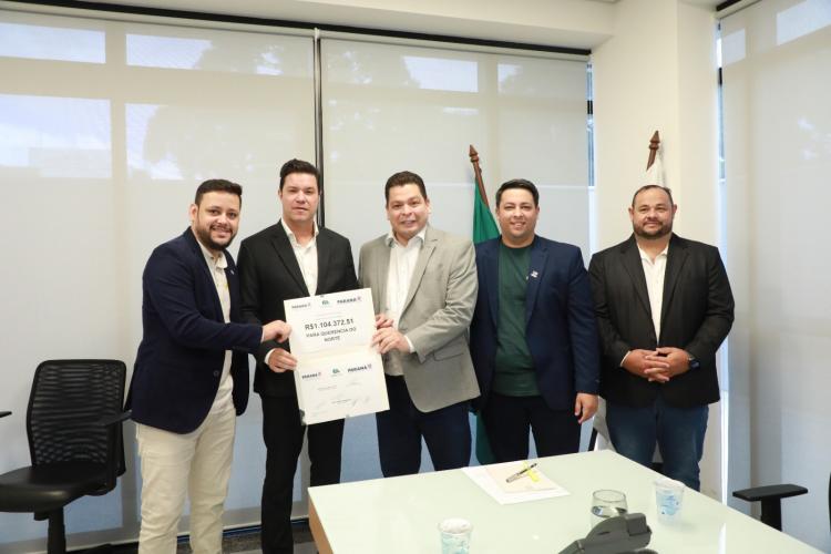 Iluminação, barracão, asfalto e capela: Cidades libera R$ 11,7 milhões em investimentos para seis municípios Foto: Valdelino Pontes/SECID-PR