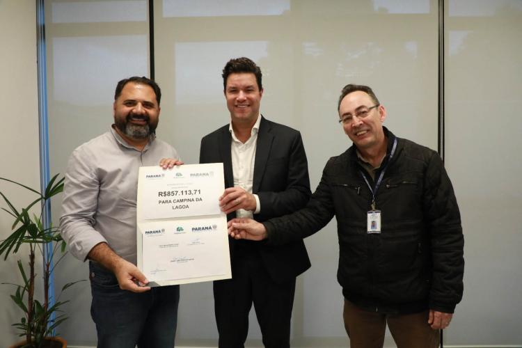 Iluminação, barracão, asfalto e capela: Cidades libera R$ 11,7 milhões em investimentos para seis municípios Foto: Valdelino Pontes/SECID-PR