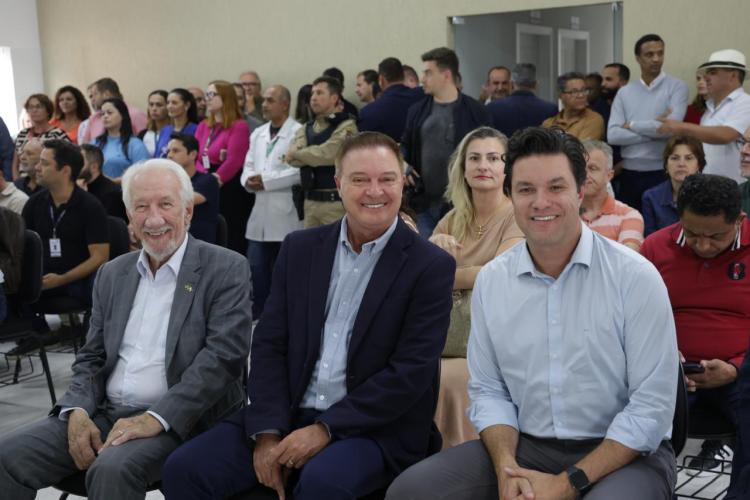 Estado formaliza investimento de R$ 4,7 milhões para pavimentação em Colombo