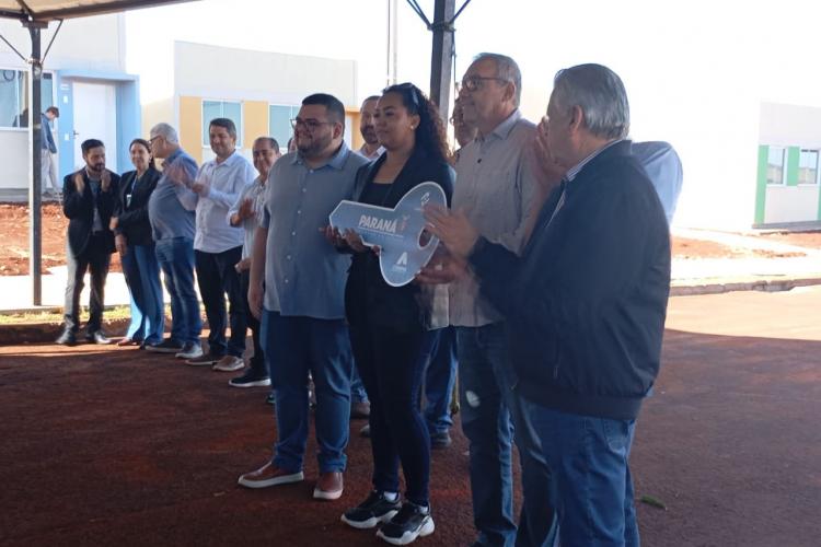 Com recursos do programa Casa Fácil, Cohapar conclui entrega de residencial em Toledo