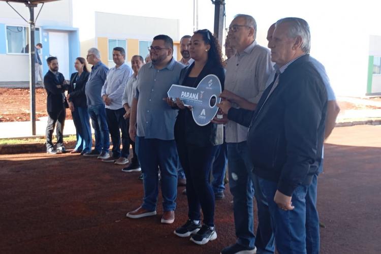 Com recursos do programa Casa Fácil, Cohapar conclui entrega de residencial em Toledo