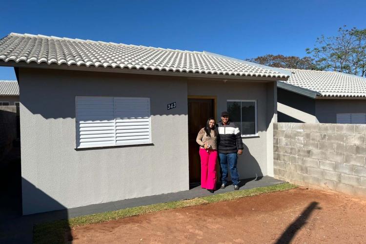 Em Paranavaí, 31 famílias recebem a casa própria com apoio do Casa Fácil Paraná