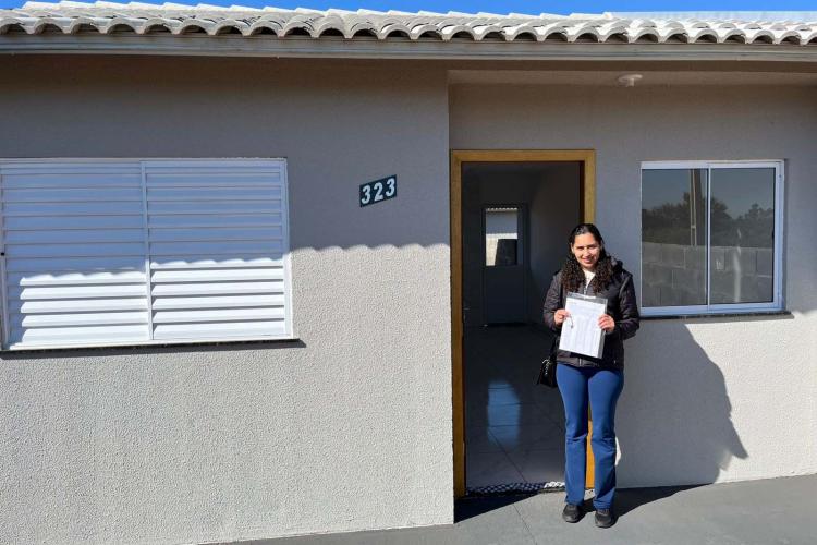 Em Paranavaí, 31 famílias recebem a casa própria com apoio do Casa Fácil Paraná