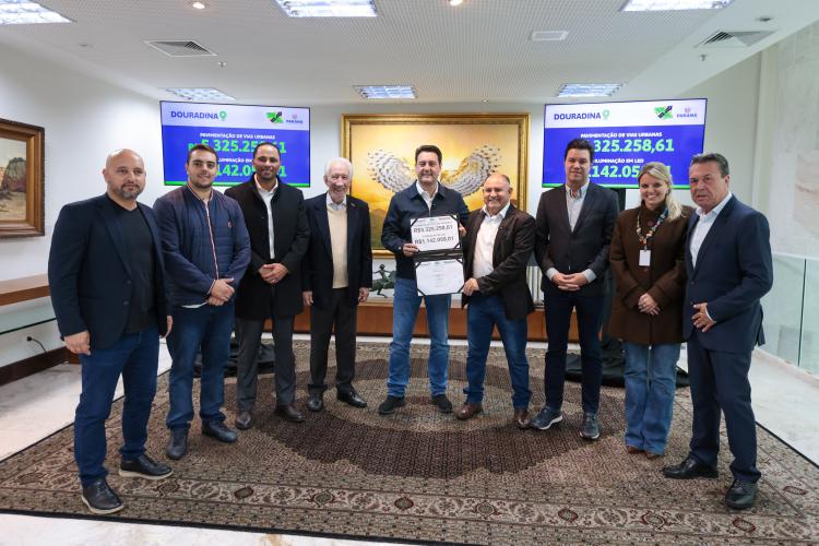 Estado anuncia R$ 49,3 milhões para mais 10 Municípios dentro do Asfalto Novo, Vida Nova