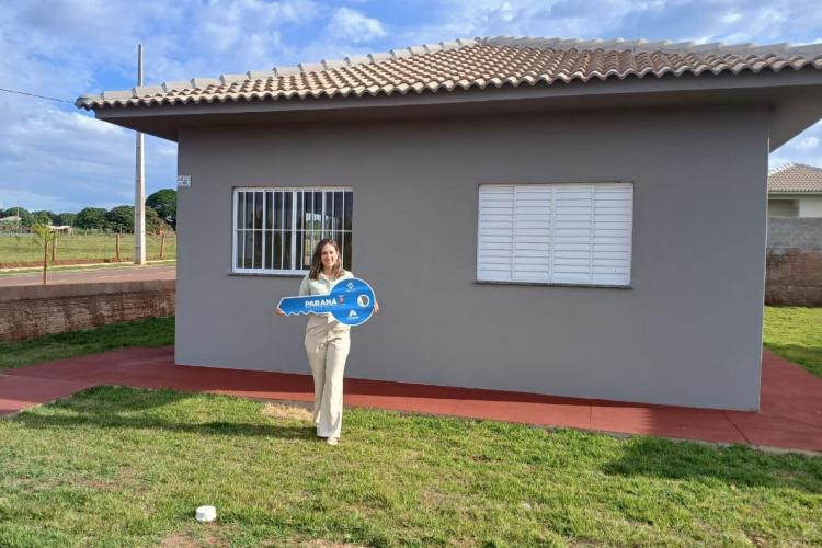 49 famílias recebem casas com apoio do Estado em São Tomé e São Manoel do Paraná