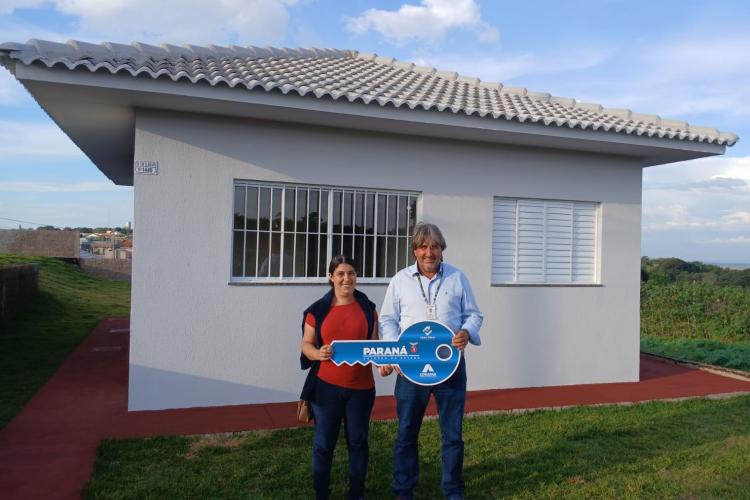49 famílias recebem casas com apoio do Estado em São Tomé e São Manoel do Paraná