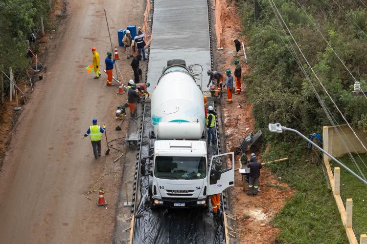 Obra da nova ligação entre Mandirituba e São José dos Pinhais entra na concretagem