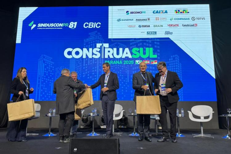 presidente da Cohapar destaca papel da moradia para a dignidade