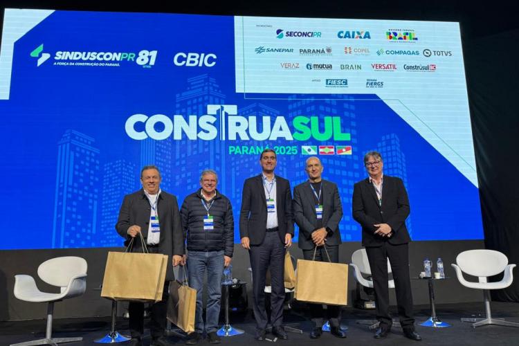 presidente da Cohapar destaca papel da moradia para a dignidade