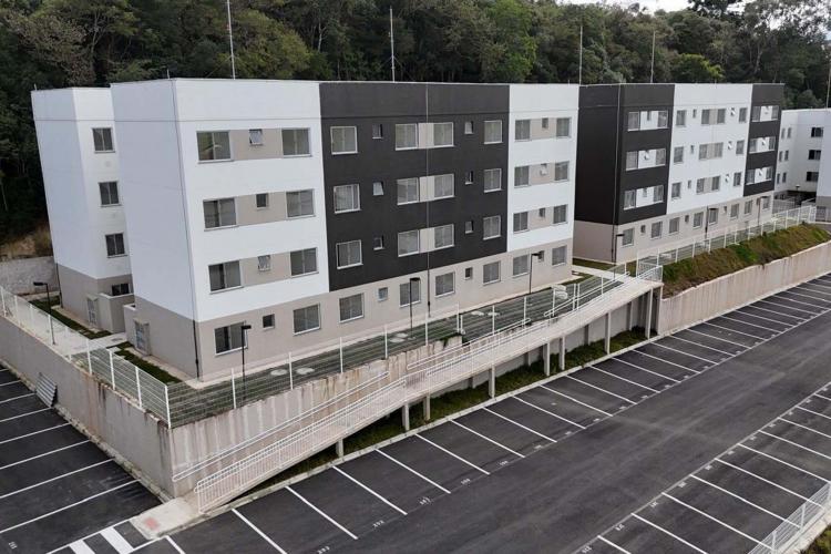 Por meio do Casa Fácil, 368 famílias de Campo Largo recebem imóveis próprios