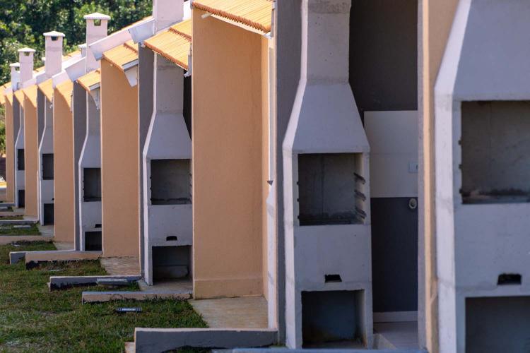 Estado investe quase R$ 1 milhão para ajudar 46 famílias de Irati a comprarem a casa própria