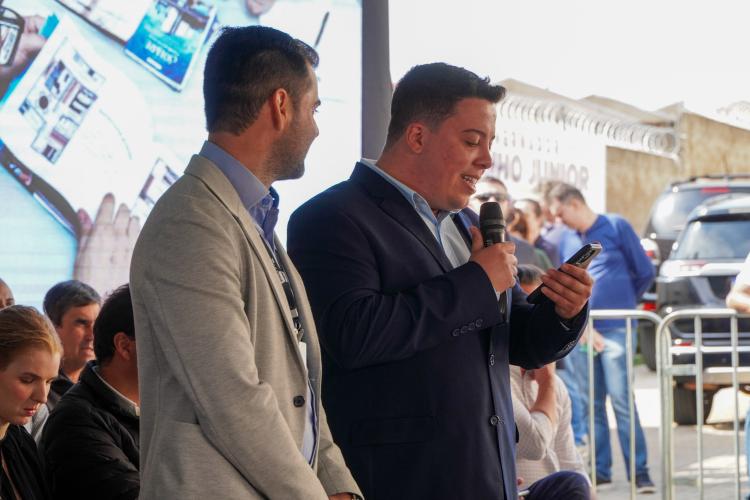 Governador entrega Condomínio com 88 apartamentos em Santo Antônio da Platina