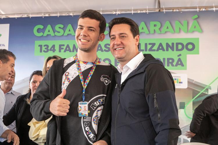 Casa Fácil: com ajuda do Estado, 134 famílias de Andirá conquistam o imóvel próprio