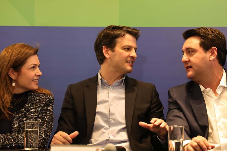 Parceria entre Estado e Prefeitura facilitará acesso de 20 mil famílias de Curitiba à Casa Própria