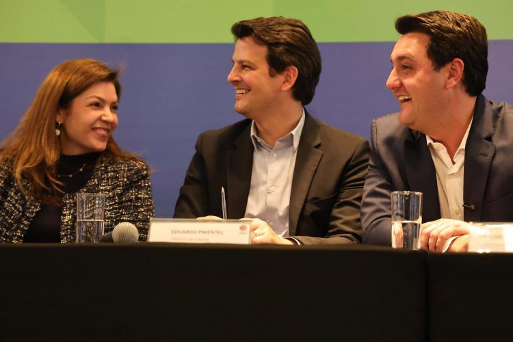 Parceria entre Estado e Prefeitura facilitará acesso de 20 mil famílias de Curitiba à Casa Própria