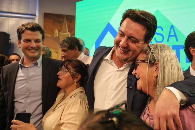 Parceria entre Estado e Prefeitura facilitará acesso de 20 mil famílias de Curitiba à Casa Própria