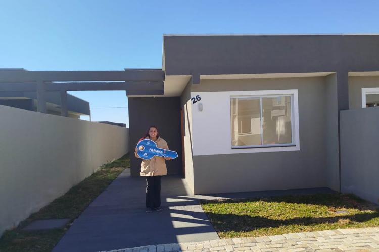 Com ajuda do Casa Fácil, COHAPAR entrega o Residencial com 40 moradias em Ponta Grossa