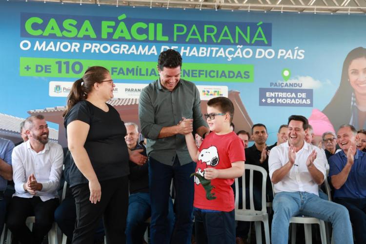 governador entrega residencial com 84 moradias em Paiçandu