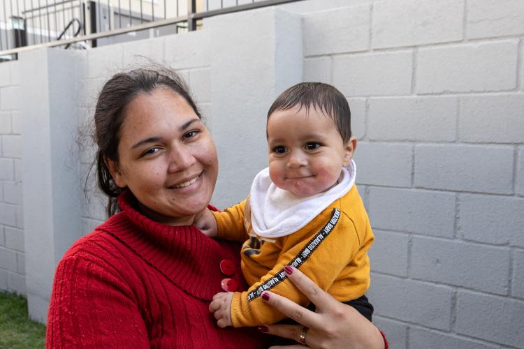 Estado entrega residencial com 128 apartamentos para atender famílias de Londrina