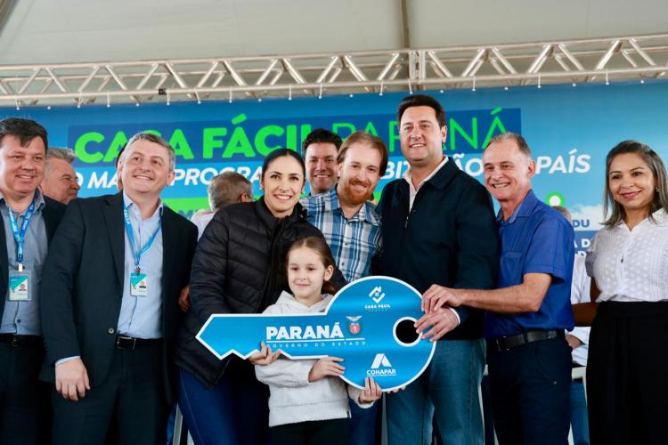 governador entrega residencial com 84 moradias em Paiçandu