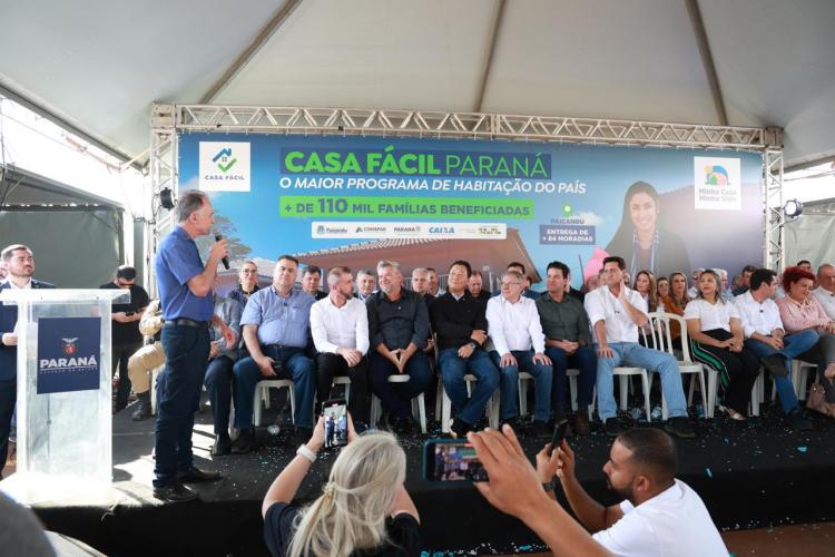 governador entrega residencial com 84 moradias em Paiçandu