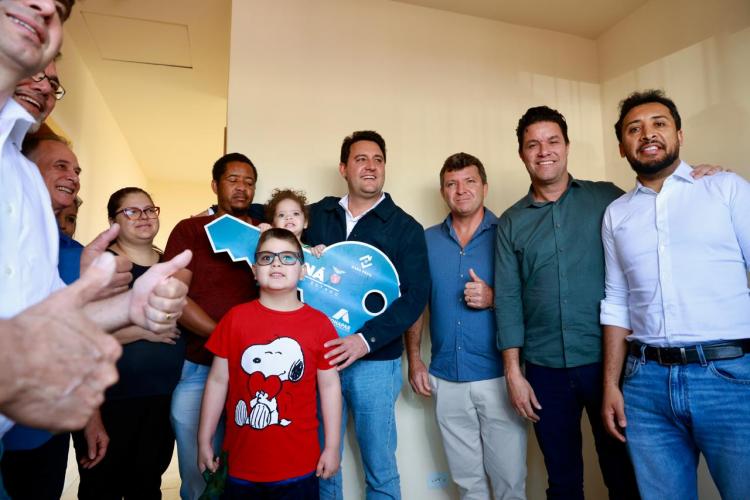 governador entrega residencial com 84 moradias em Paiçandu