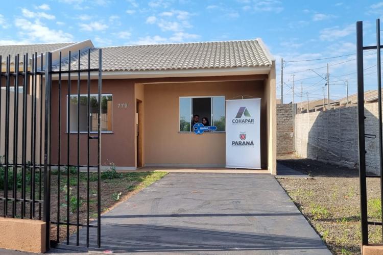 Estado investe R$ 1,3 milhão e entrega mais 68 moradias em Paiçandu