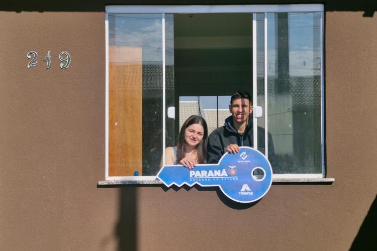 Estado investe R$ 1,3 milhão e entrega mais 68 moradias em Paiçandu