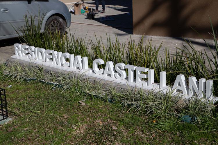 Famílias de Pinhais recebem apartamentos de residencial viabilizado com apoio do Estado