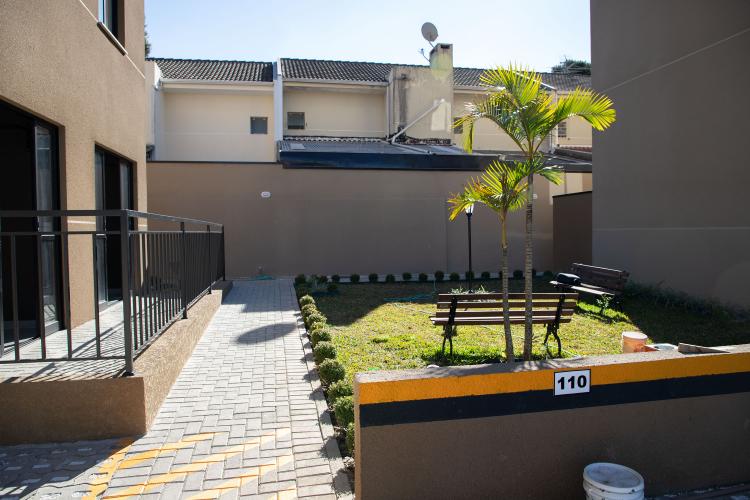 Famílias de Pinhais recebem apartamentos de residencial viabilizado com apoio do Estado